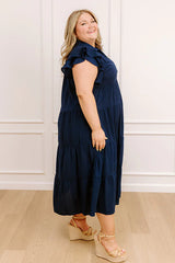 Sunny Spritzer Tiered Midi Dress in Navy Curves