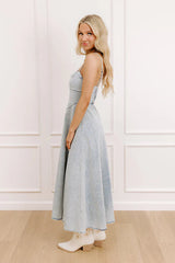 Chic Sweetheart Denim Midi Dress