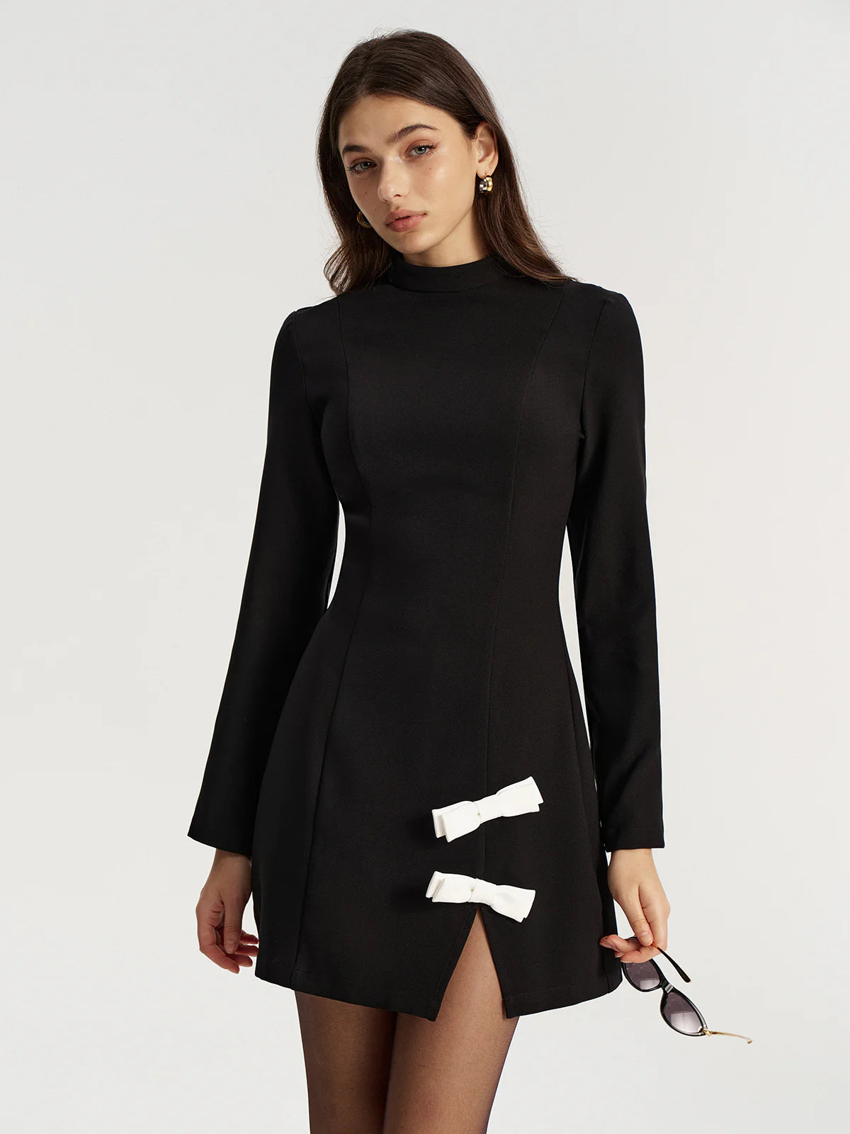 Contrast Bow Slit Mock Neck Mini Dress
